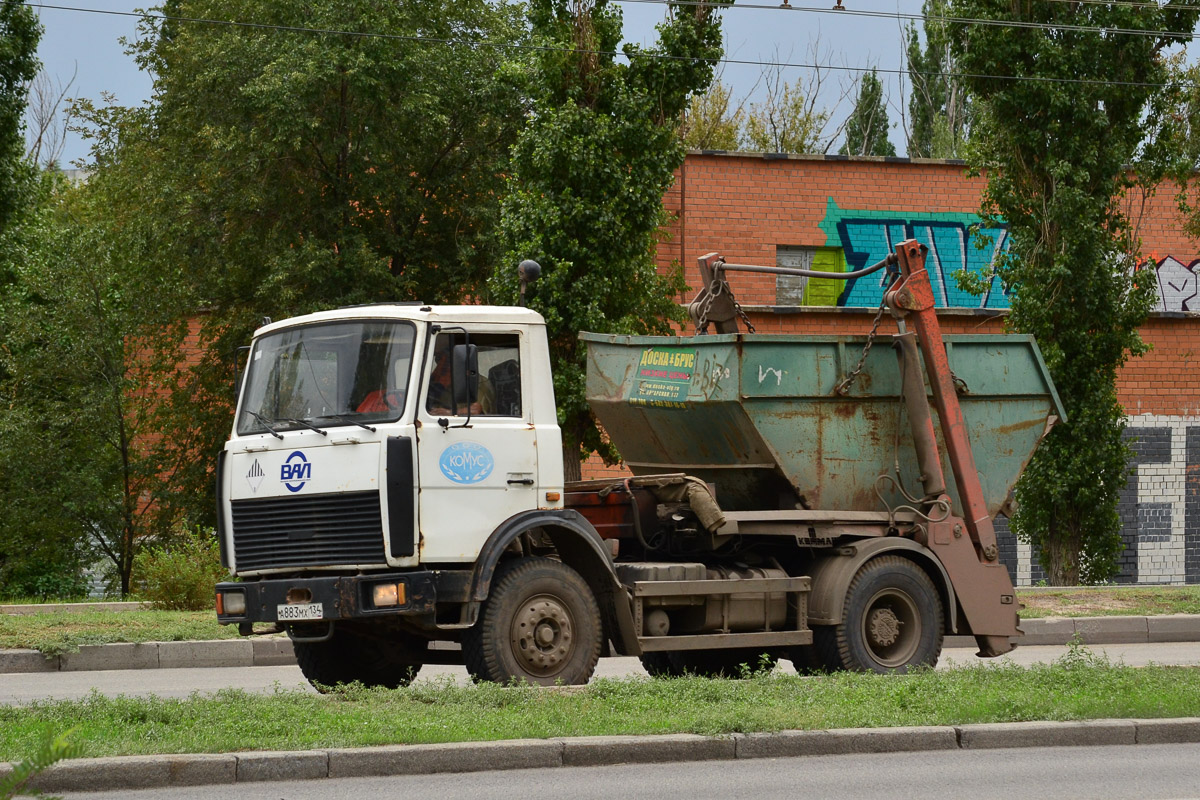 Волгоградская область, № А 883 МХ 134 — МАЗ-5551A2