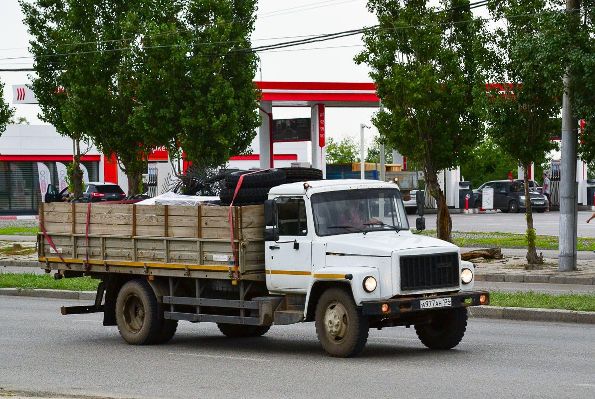 Волгоградская область, № А 977 АН 134 — ГАЗ-3309