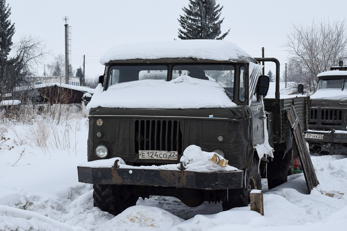 Алтайский край, № Е 124 СО 22 — ГАЗ-66 (общая модель)