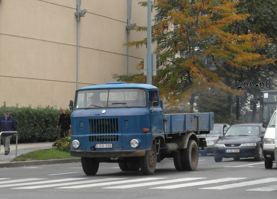 Венгрия, № LGX-396 — IFA W50L