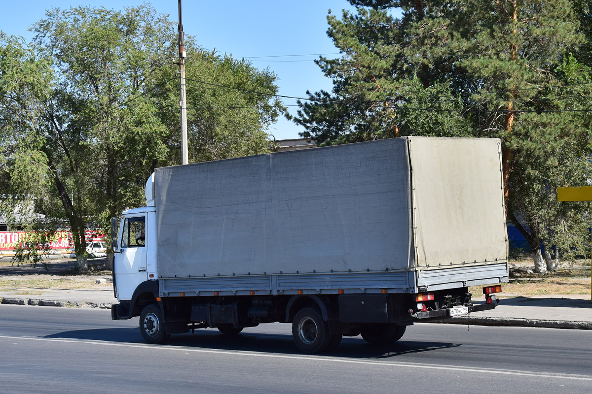 Волгоградская область, № О 670 ВС 190 — МАЗ-437041