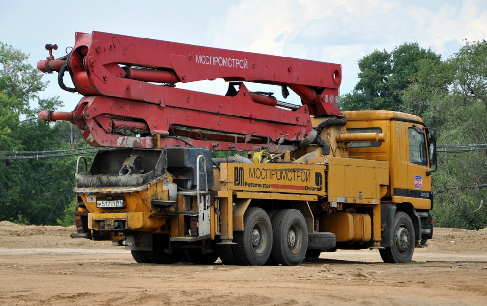 Москва, № Р 517 ХТ 77 — Mercedes-Benz Actros ('2003) 2631