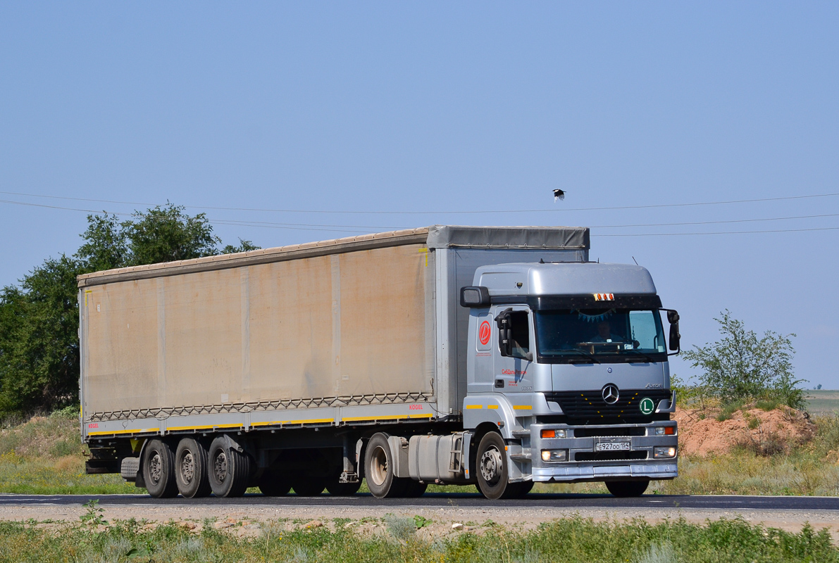 Новосибирская область, № Е 927 ОО 154 — Mercedes-Benz Axor 1835