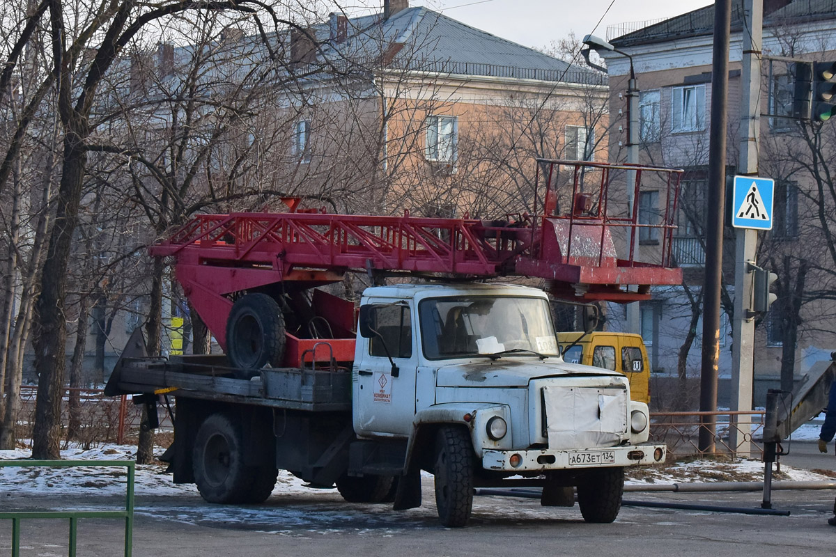 Волгоградская область, № 1084 — ГАЗ-3307