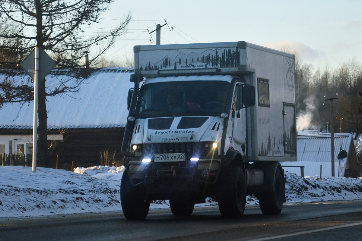 Алтайский край, № М 706 ХВ 22 — Bremach T-Rex