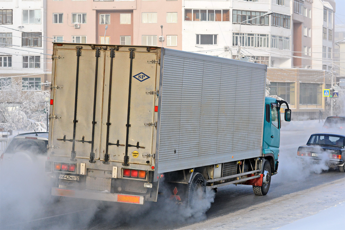 Приморский край, № У 642 МО 125 — Mitsubishi Fuso (общая модель)