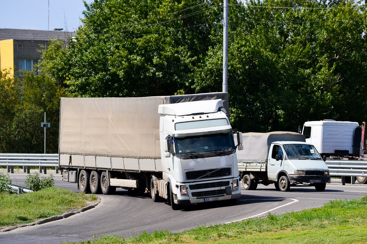 Латвия, № ES-1205 — Volvo ('2002) FH12.420