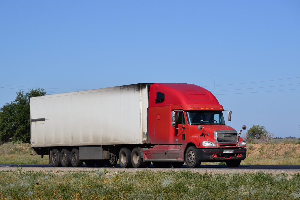 Волгоградская область, № К 075 ОР 34 — Freightliner Columbia