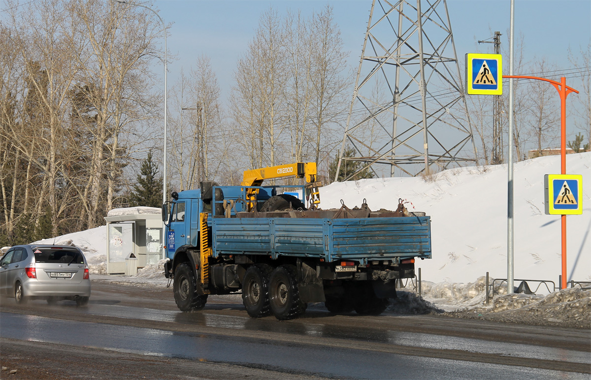 Красноярский край, № М 382 ХХ 24 — КамАЗ-43118-10 [43118K]