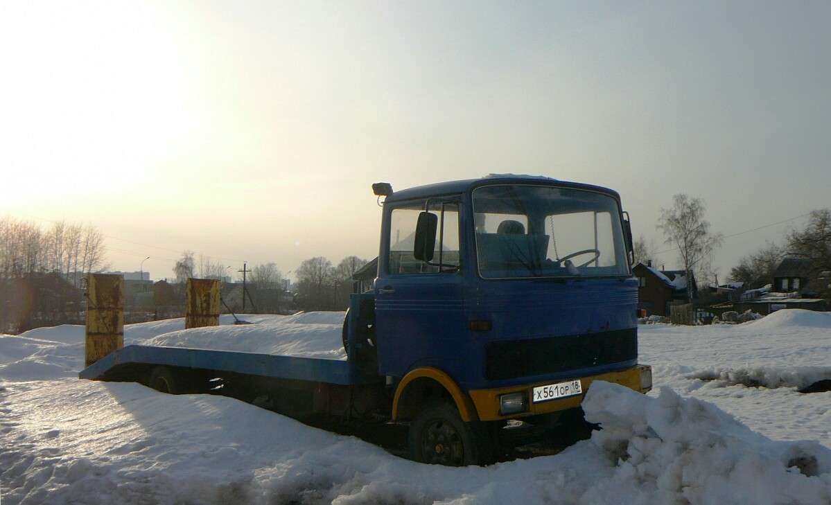 Удмуртия, № Х 561 ОР 18 — Mercedes-Benz LP (общ. мод.)