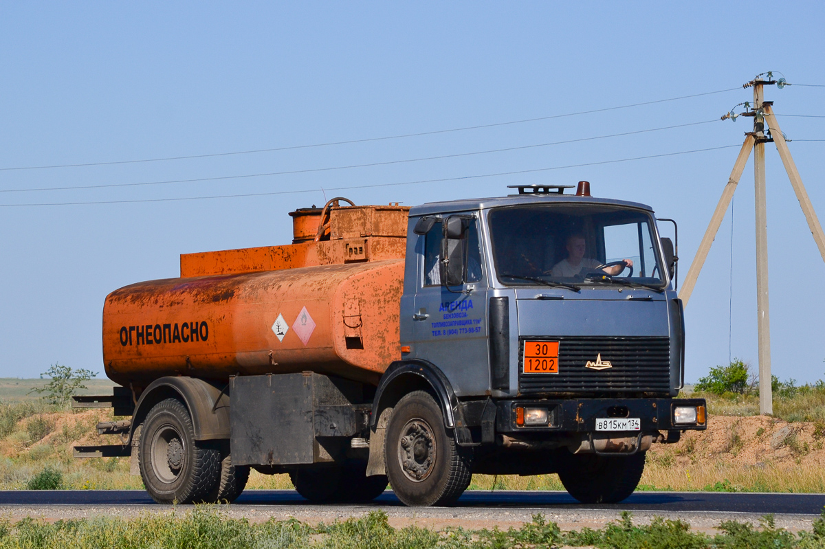 Волгоградская область, № В 815 КМ 134 — МАЗ-5337 [533700]