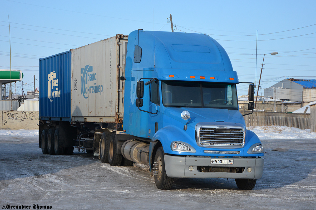 Саха (Якутия), № М 940 ЕТ 14 — Freightliner Columbia