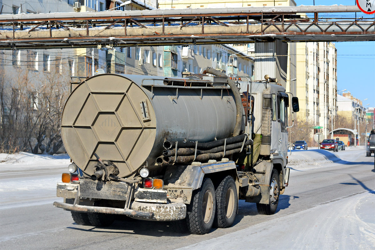 Саха (Якутия), № А 931 АК 138 — Hino Profia