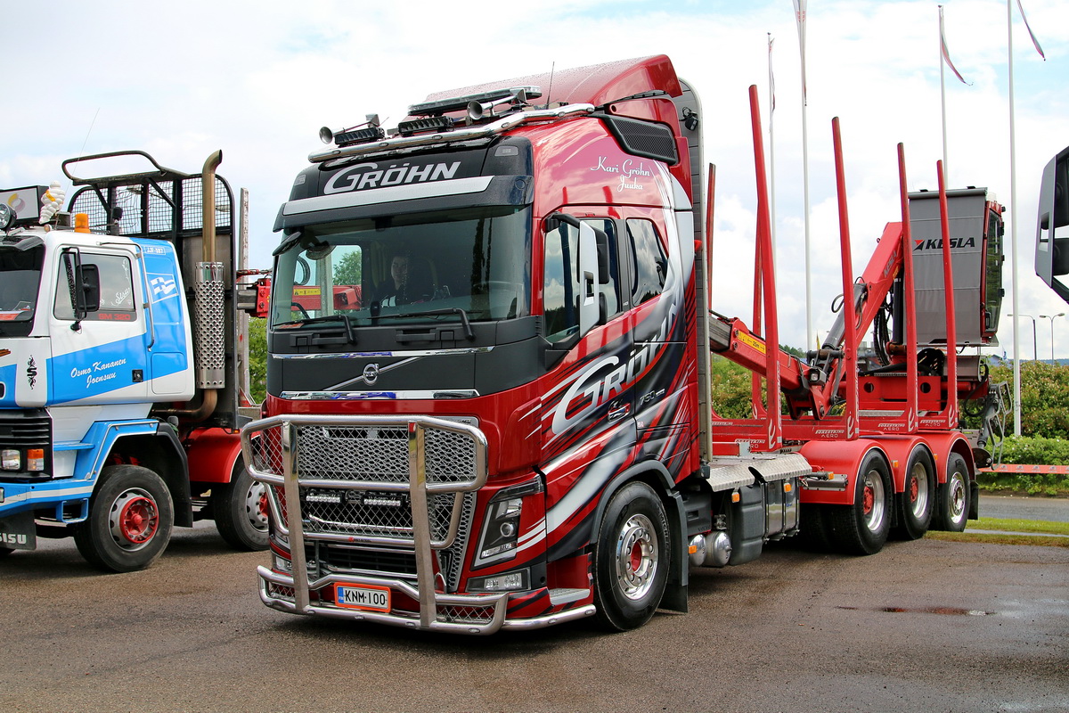 Финляндия, № KNM-100 — Volvo ('2012) FH16.750