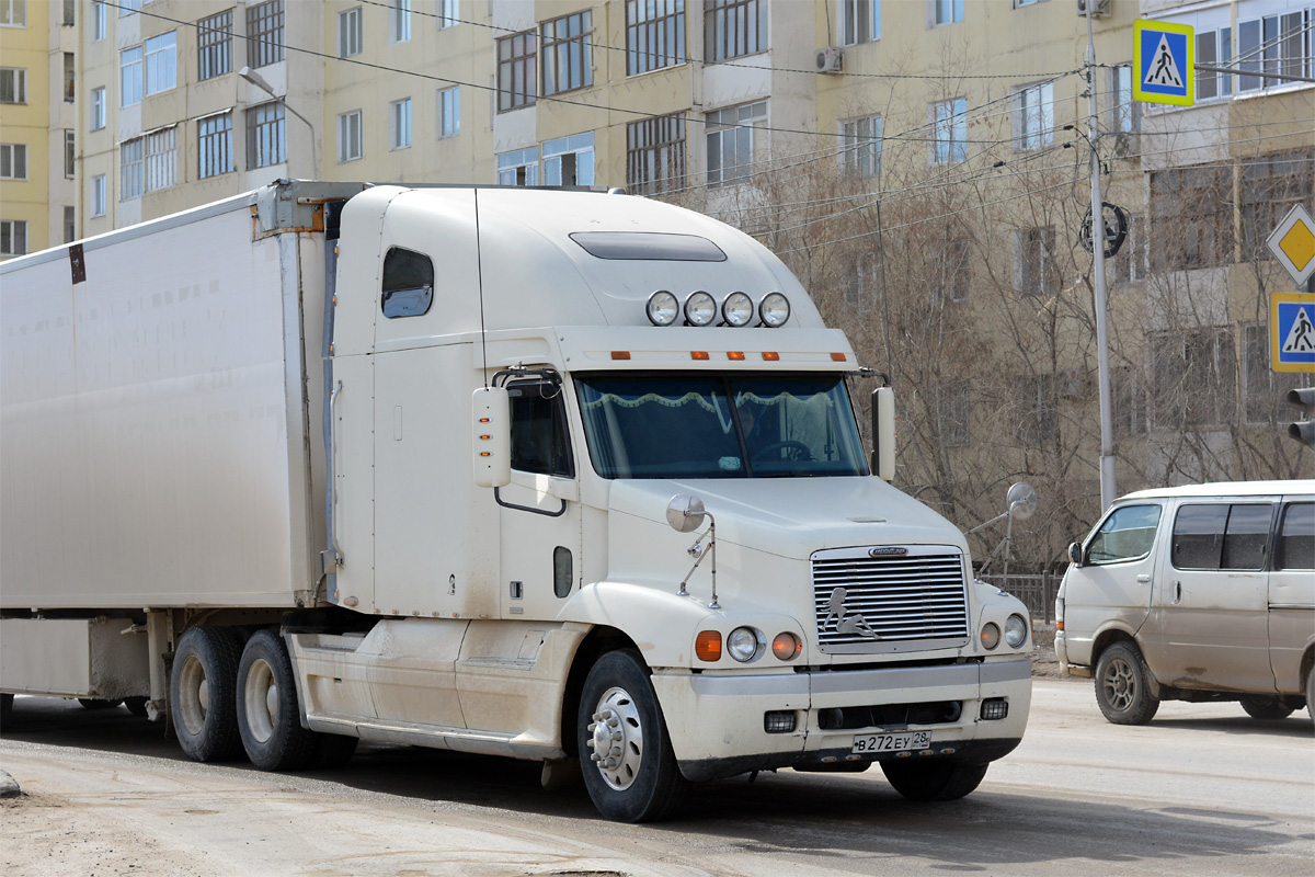 Амурская область, № В 272 ЕУ 28 — Freightliner Century Class