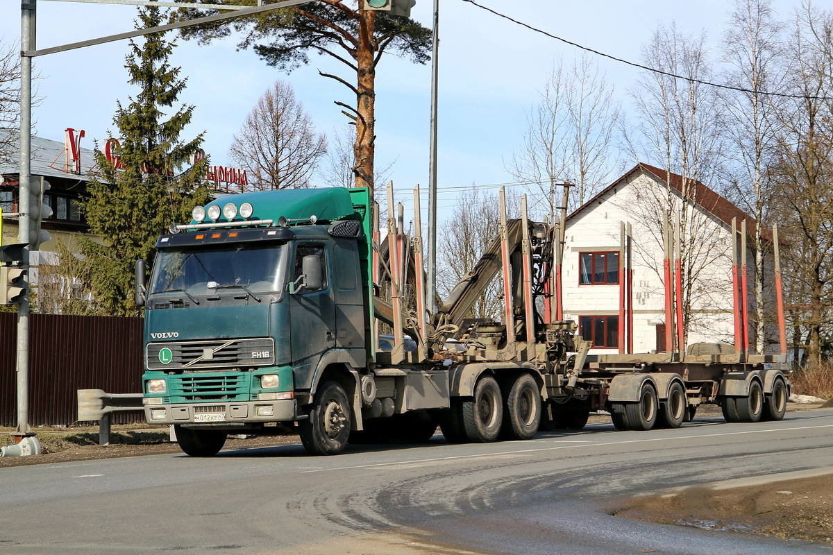 Ленинградская область, № М 012 КР 47 — Volvo ('1993) FH16.520