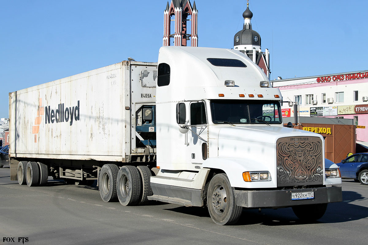 Москва, № Х 922 КН 197 — Freightliner FLD 120