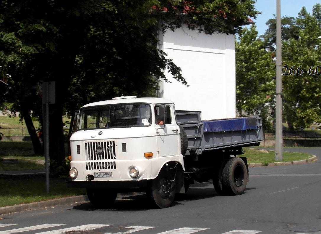 Венгрия, № BHJ-952 — IFA W50L/K