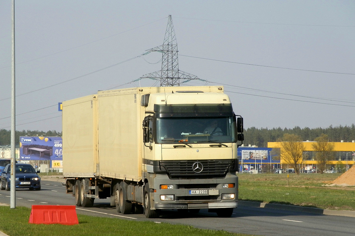 Латвия, № HA-2239 — Mercedes-Benz Actros ('1997) 2543