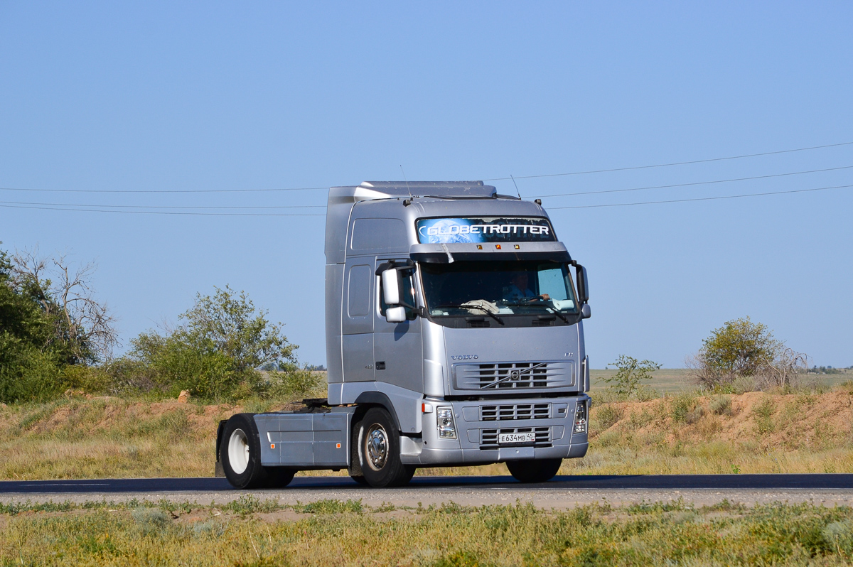 Курганская область, № Е 634 МВ 45 — Volvo ('2002) FH12.460