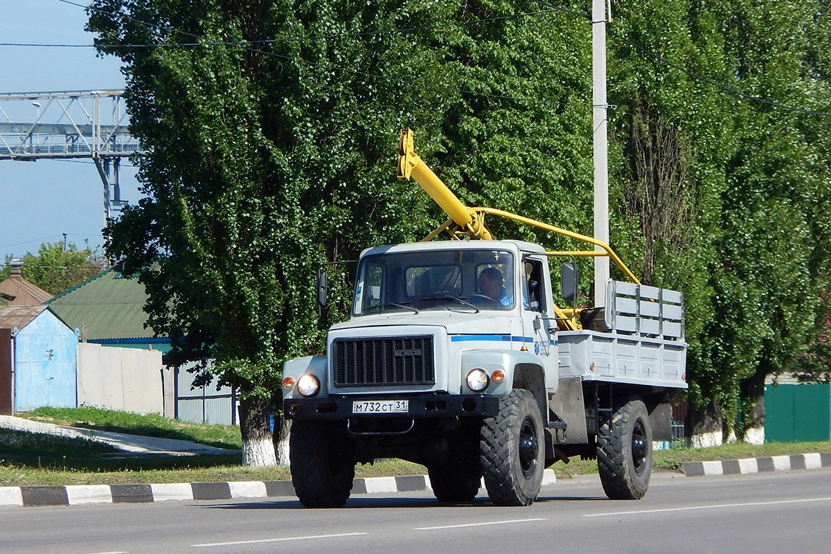 Белгородская область, № М 732 СТ 31 — ГАЗ-3308 «Садко»