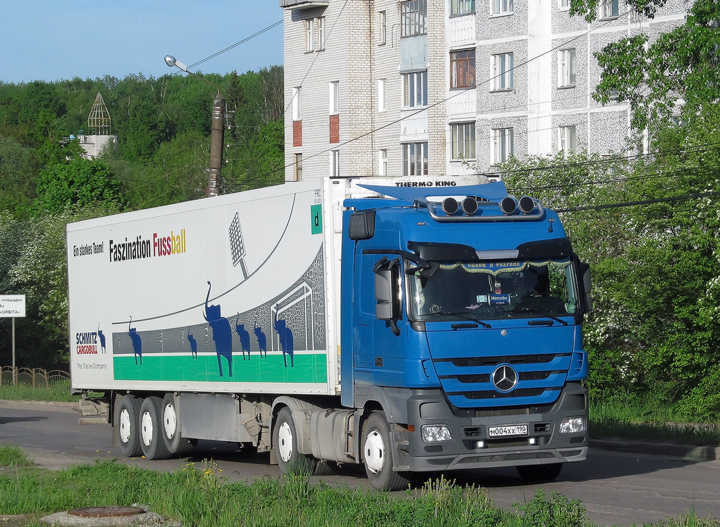 Московская область, № М 004 ХХ 190 — Mercedes-Benz Actros ('2009) 1844