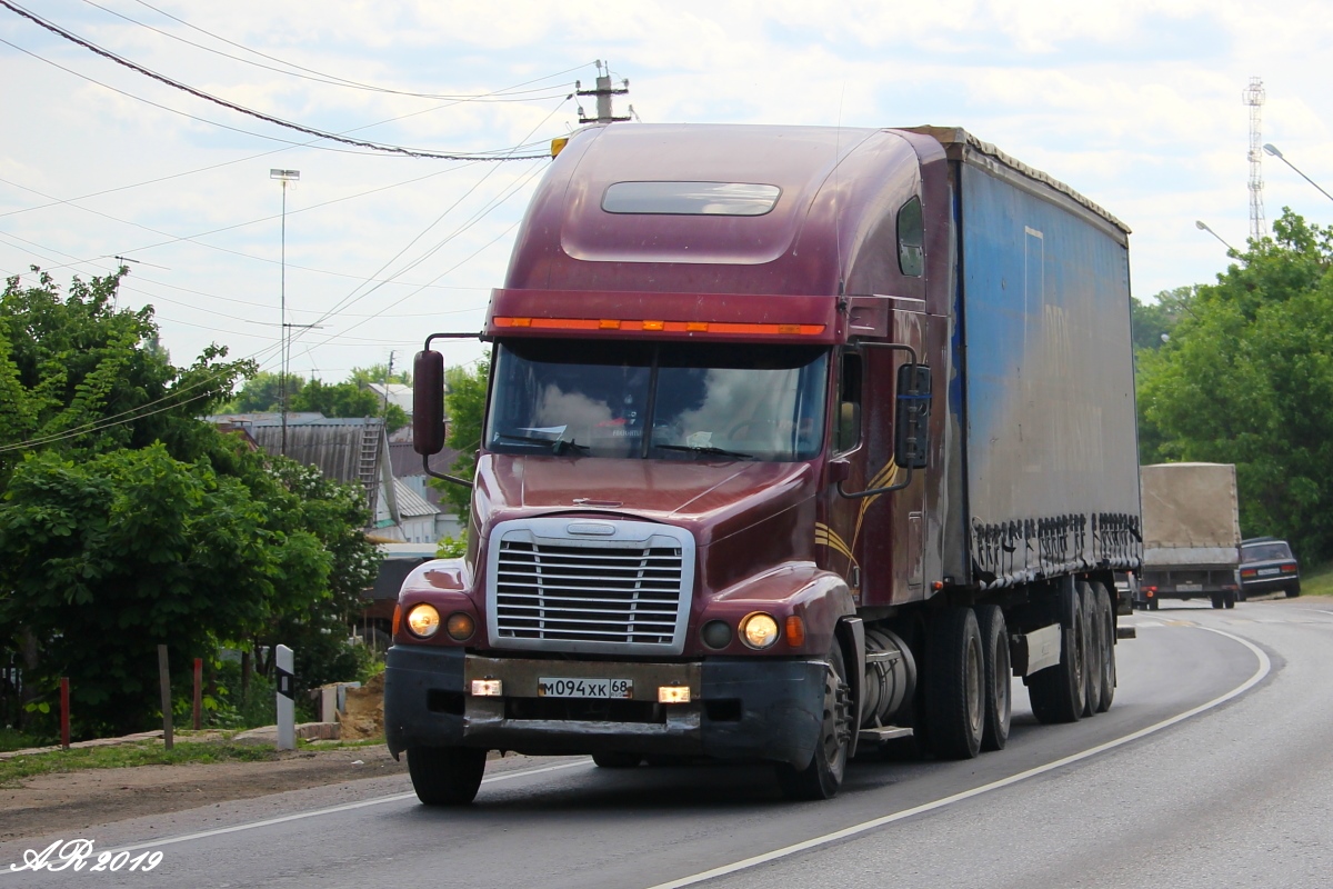 Тамбовская область, № М 094 ХК 68 — Freightliner Century Class