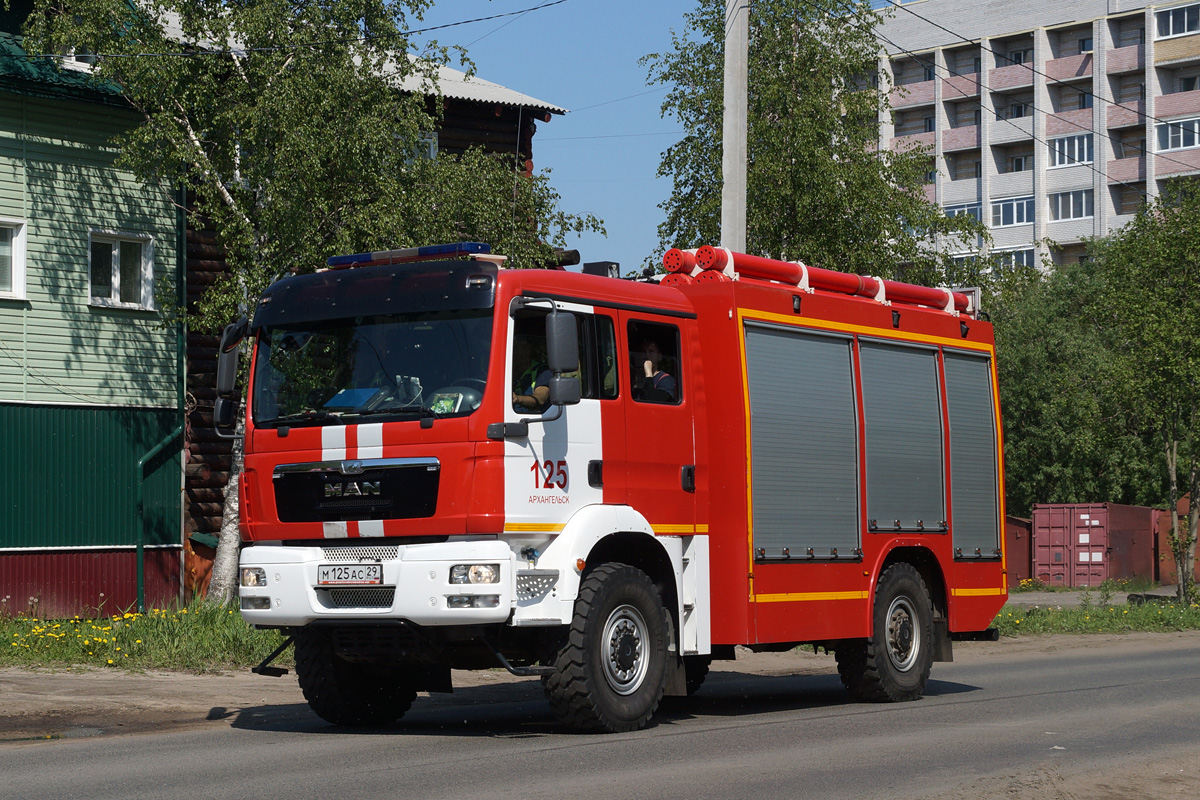 Архангельская область, № М 125 АС 29 — MAN TGM 18.330