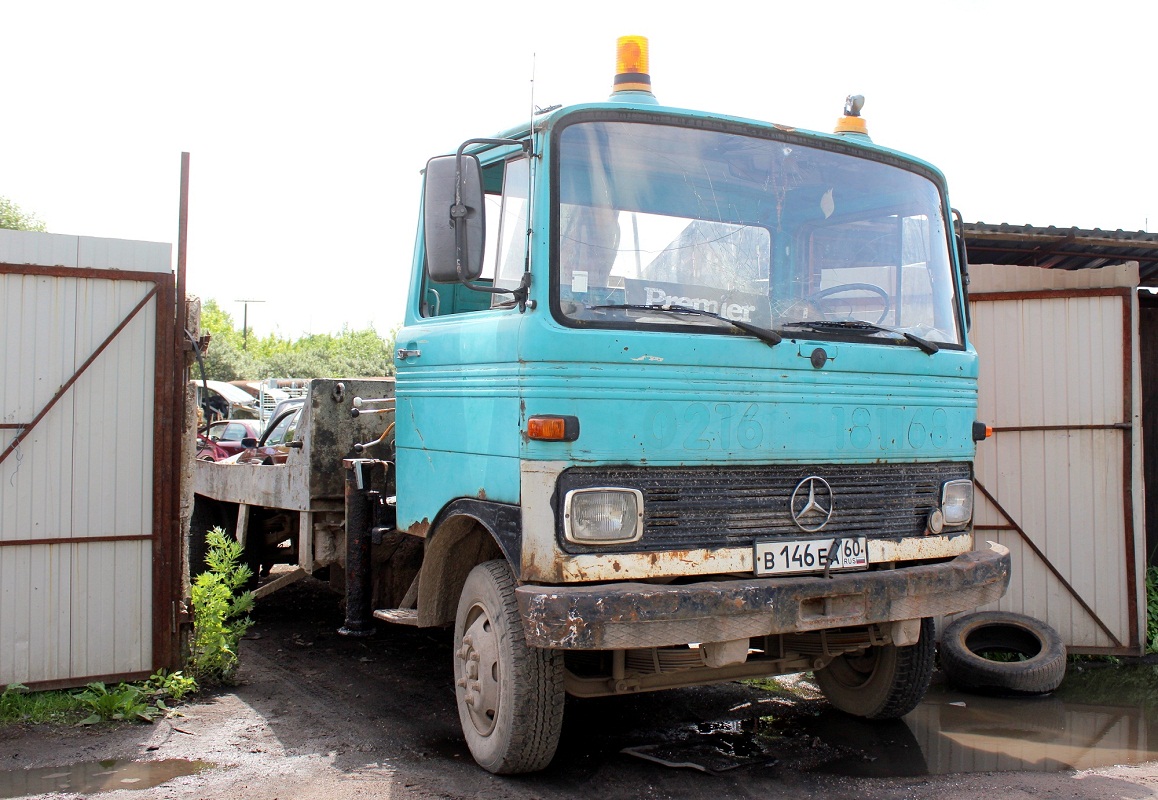 Псковская область, № В 146 ЕА 60 — Mercedes-Benz LP (общ. мод.)