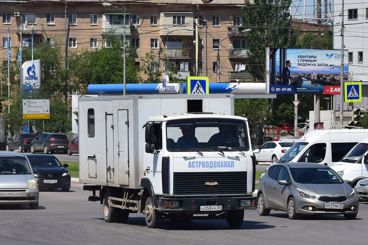 Астраханская область, № Н 058 КМ 30 — МАЗ-437043 "Зубрёнок"