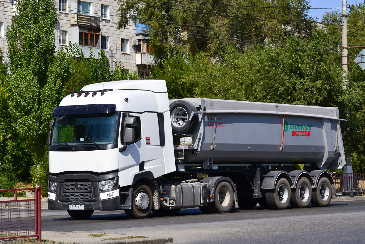 Ростовская область, № У 113 ХХ 161 — Renault T-Series ('2013)