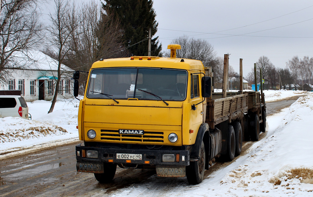 Калужская область, № Е 002 УС 40 — КамАЗ-53212