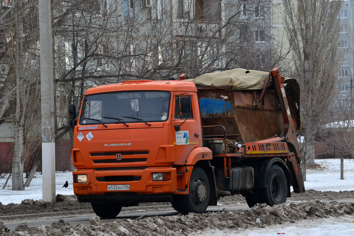 Волгоградская область, № В 532 АН 134 — КамАЗ-43253-R4