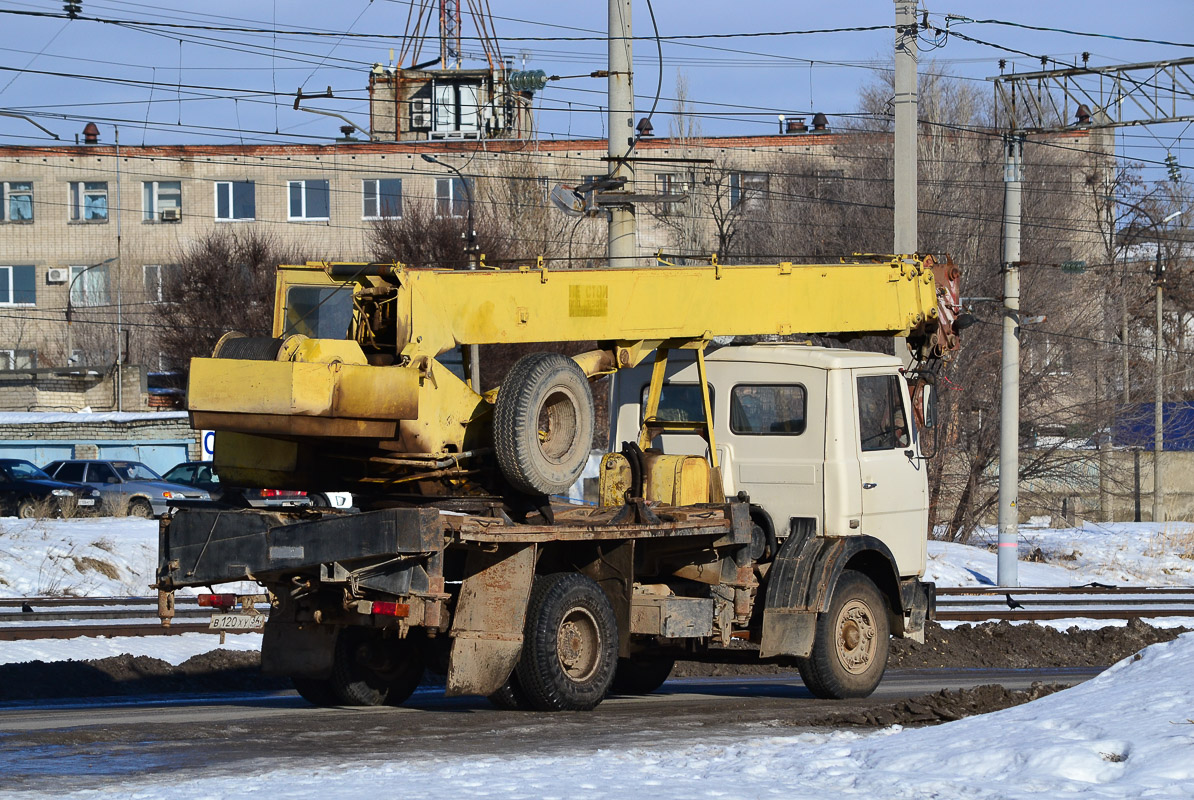 Волгоградская область, № В 120 ХУ 34 — МАЗ-5337 [533700]