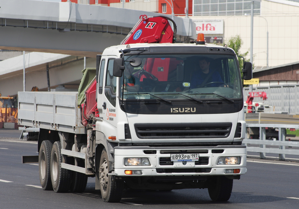 Москва, № Е 893 РВ 197 — Isuzu Giga CYZ