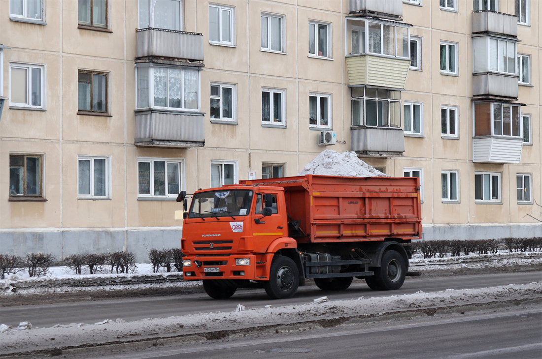 Красноярский край, № Е 226 НТ 124 — КамАЗ-53605-L4