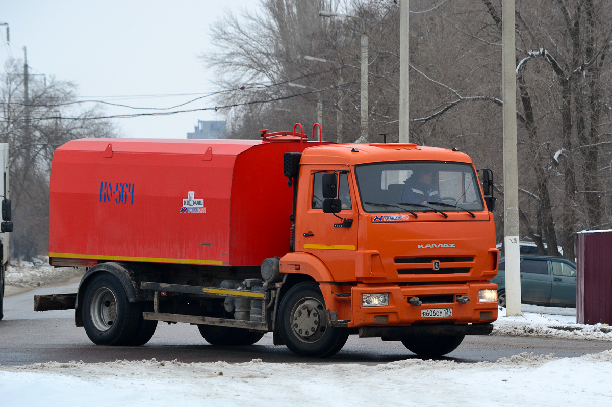 Волгоградская область, № В 606 ОУ 134 — КамАЗ-43253-R4