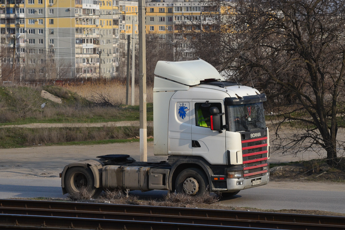 Волгоградская область, № Р 215 ВТ 34 — Scania ('1996) R114L