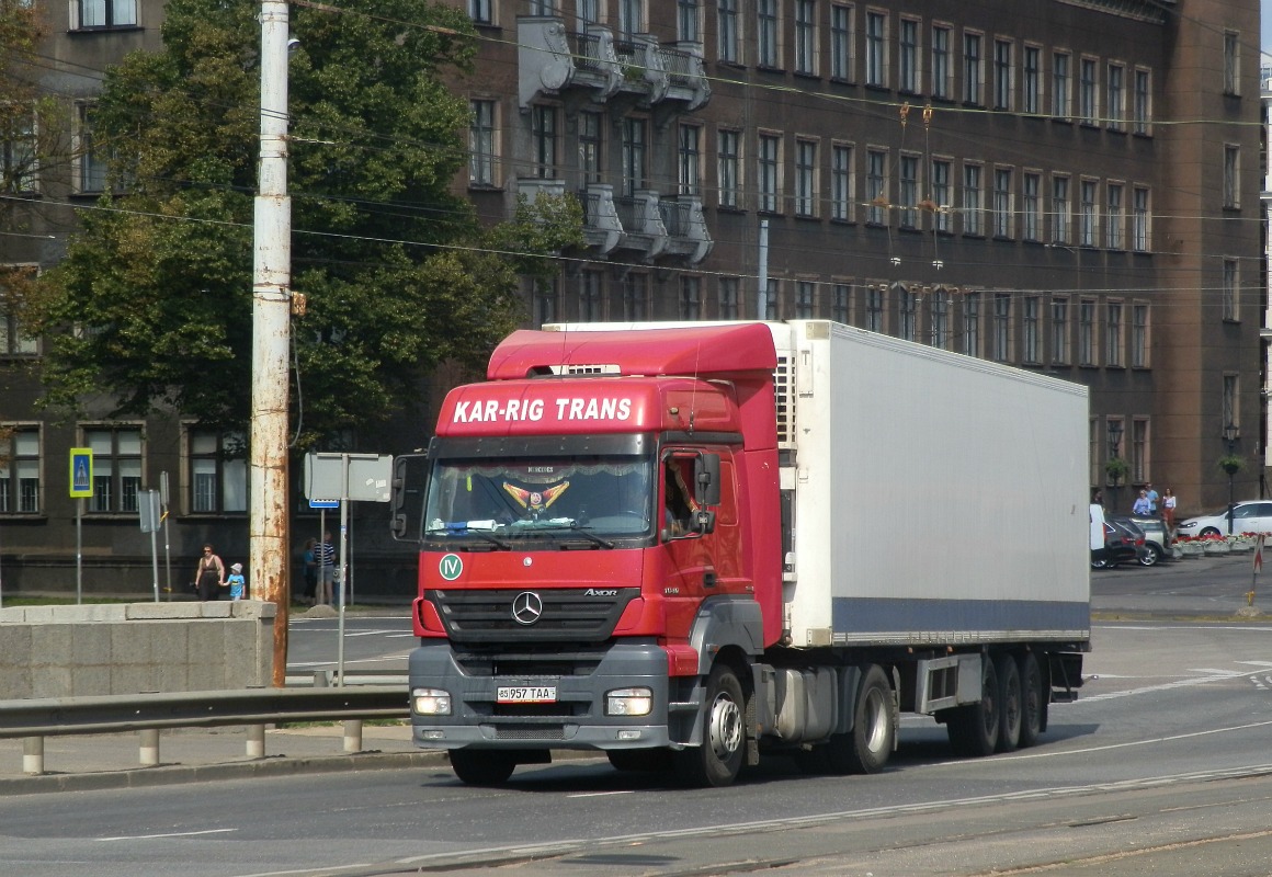 Узбекистан, № 85 957 TAA — Mercedes-Benz Axor 1840