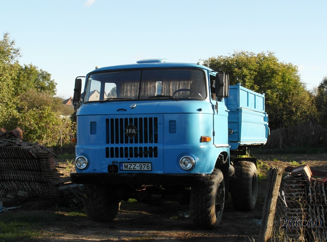 Венгрия, № MZZ-976 — IFA W50LA/K, LA/Z