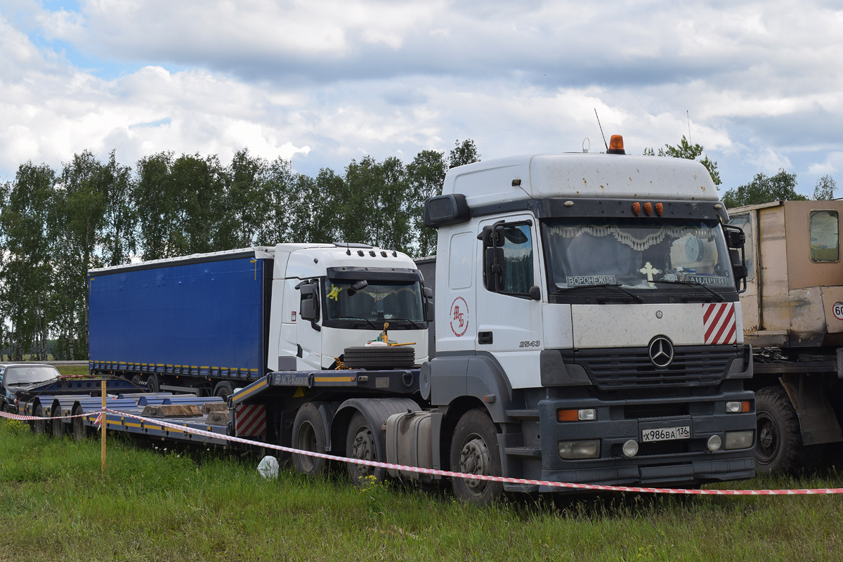 Воронежская область, № Х 986 ВА 136 — Mercedes-Benz Axor (общ.м)