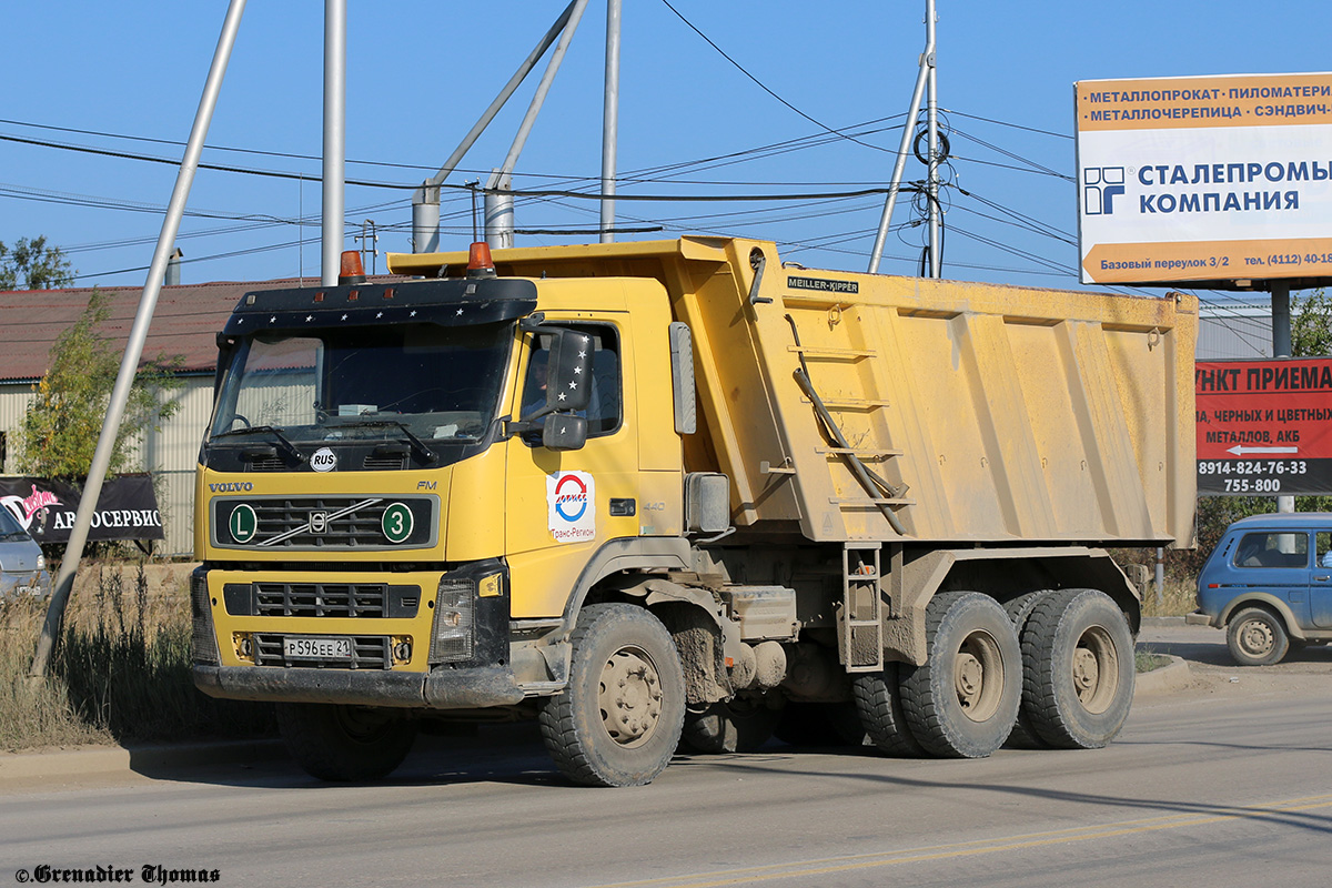 Чувашия, № Р 596 ЕЕ 21 — Volvo ('2002) FM12.440