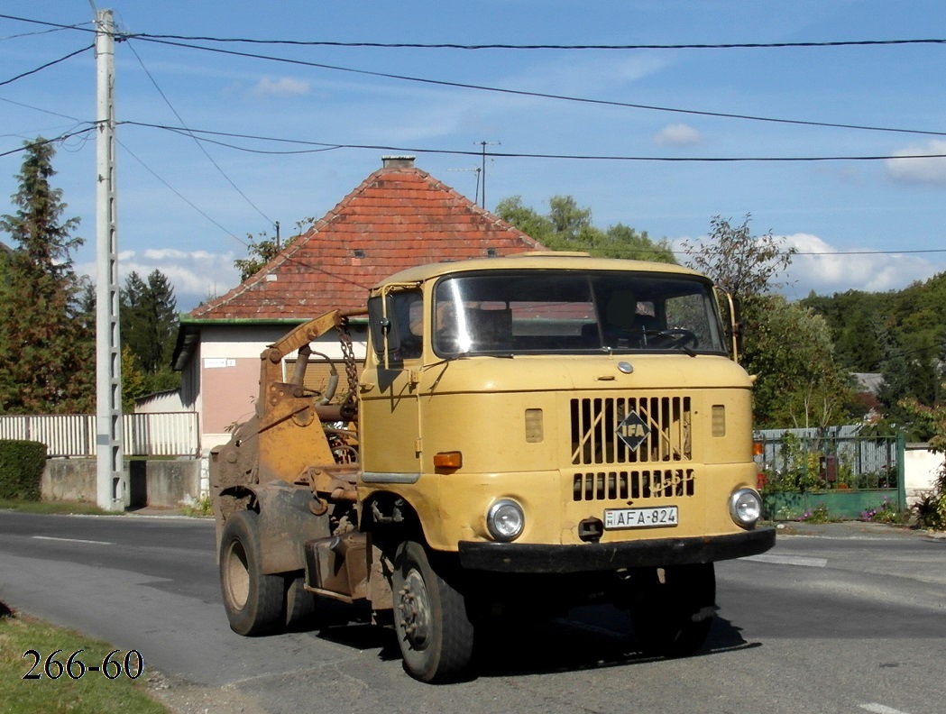 Венгрия, № AFA-824 — IFA W50LA/K, LA/Z; Венгрия — Сбор винограда в Венгрии