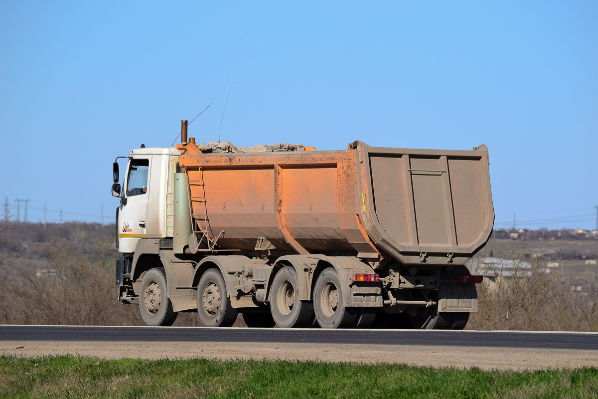 Волгоградская область, № В 445 АН 134 — МАЗ-6516B9