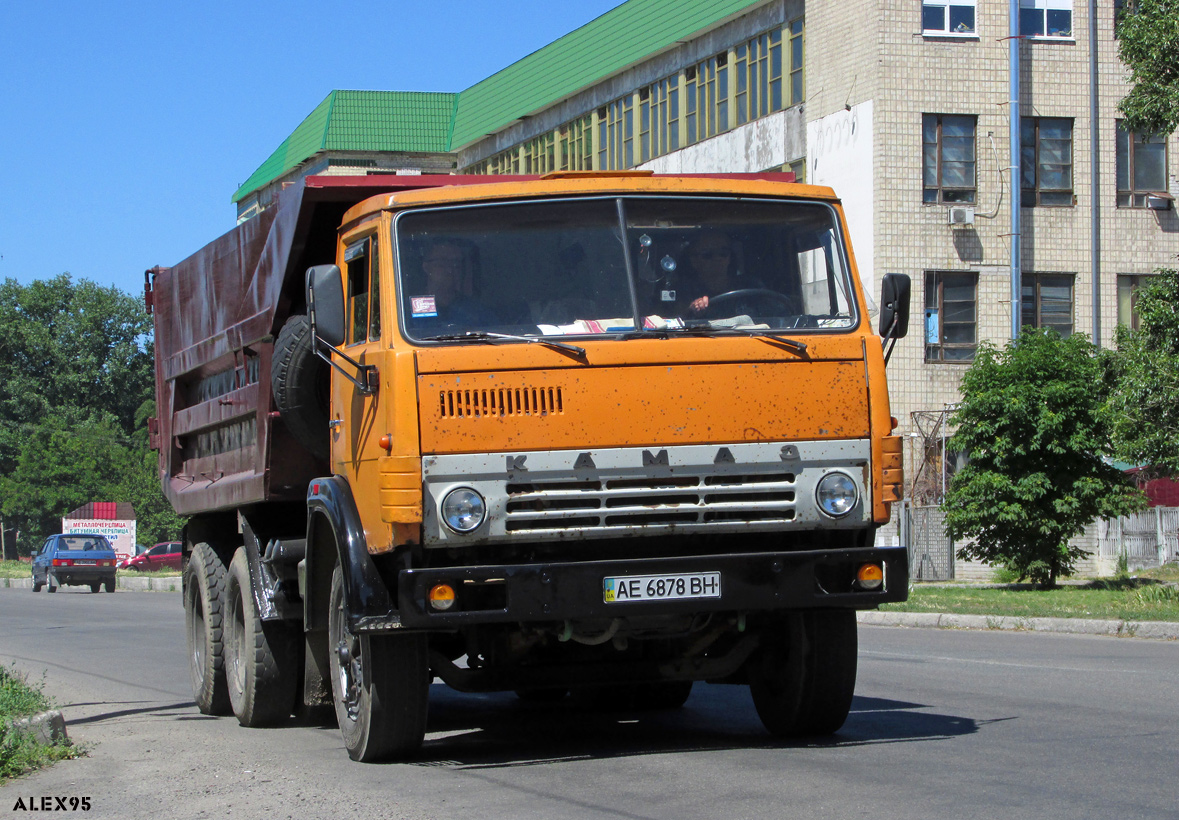 Днепропетровская область, № АЕ 6878 ВН — КамАЗ-55111 [551110]