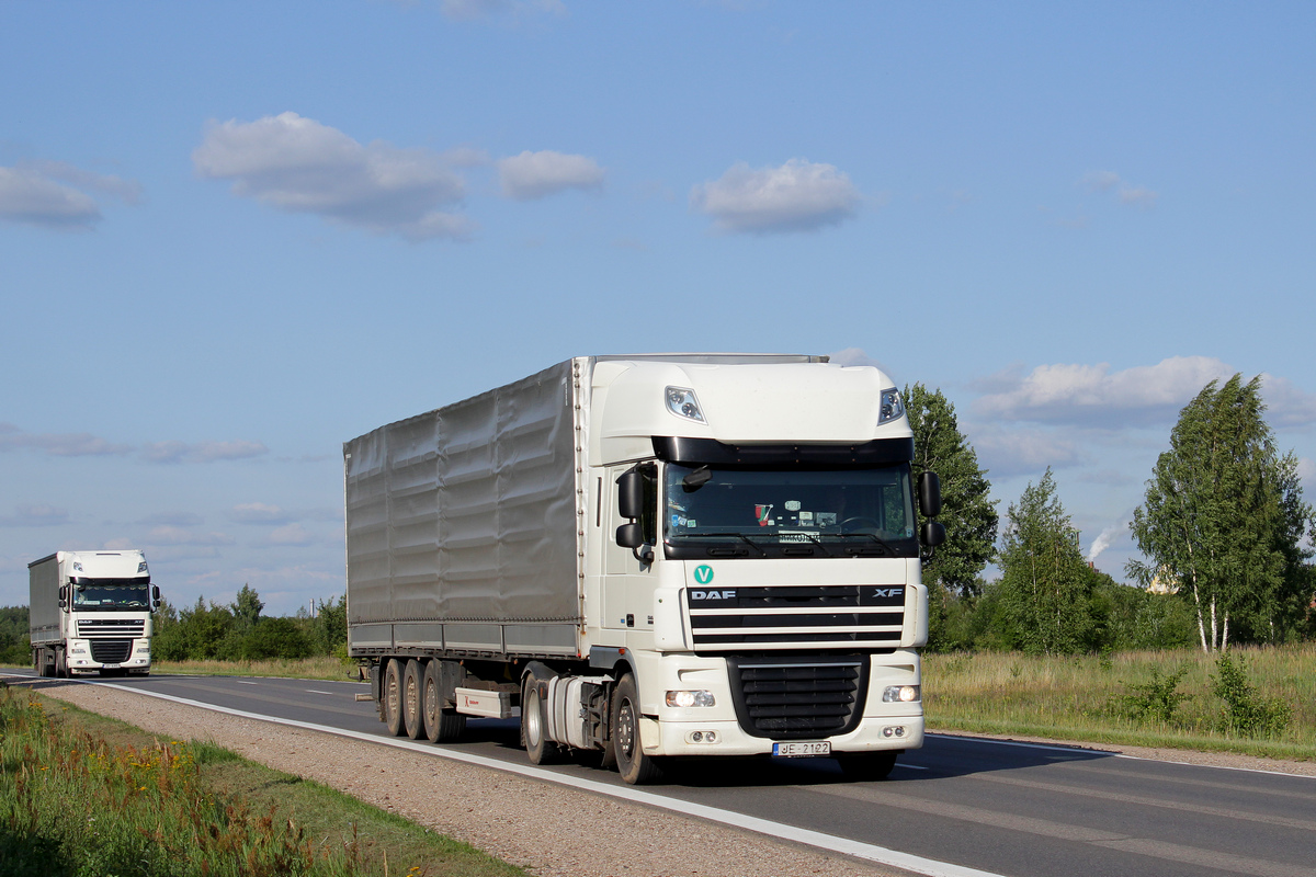 Латвия, № JE-2122 — DAF XF105 FT