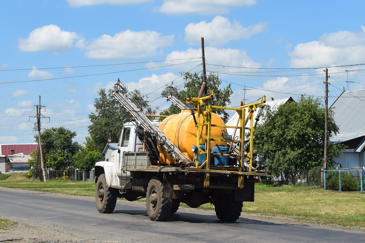 Алтайский край, № Т 133 УМ 22 — ГАЗ-33081 «Садко»