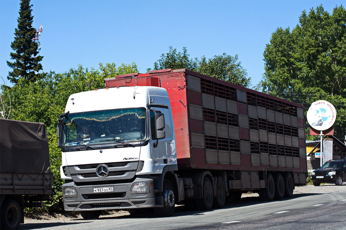 Кемеровская область, № К 937 ОО 82 — Mercedes-Benz Actros '09 2641 [Z9M]