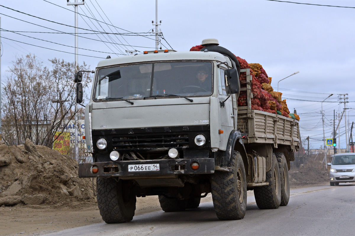 Саха (Якутия), № Р 066 ЕЕ 14 — КамАЗ-43118-10 [43118K]