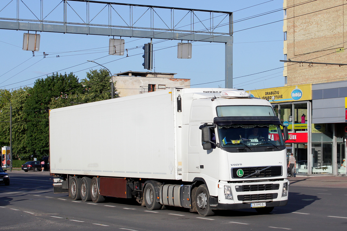 Черниговская область, № СВ 8990 ВІ — Volvo ('2002) FH12.440